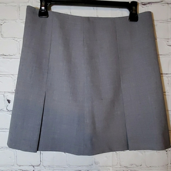 Theory Dresses & Skirts - Theory Linen Pleated Grey Career Skirt
